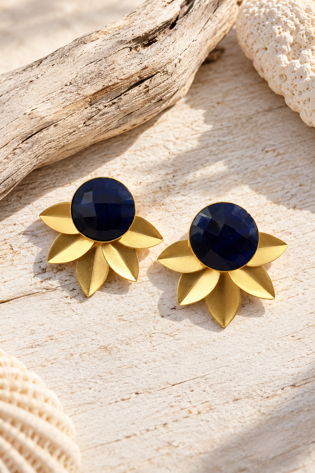 ROMY- Stud Earring