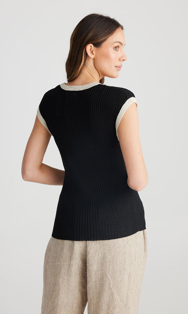 JUPPE- Fitted Knit Top