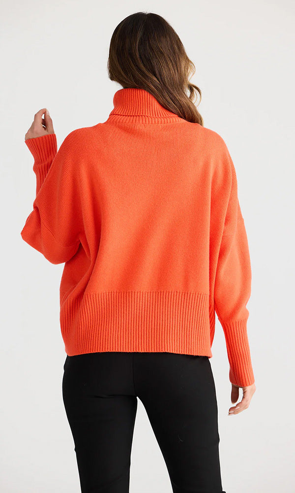 SOPH- Turtle Neck Knit