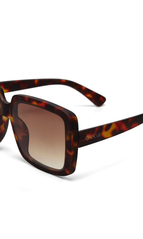 ALESSIA- SQ Butterfly