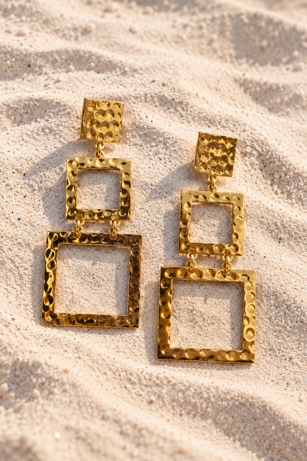 AMMY- Stud Earring