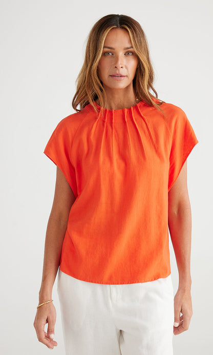 ELSA- Pleated Top