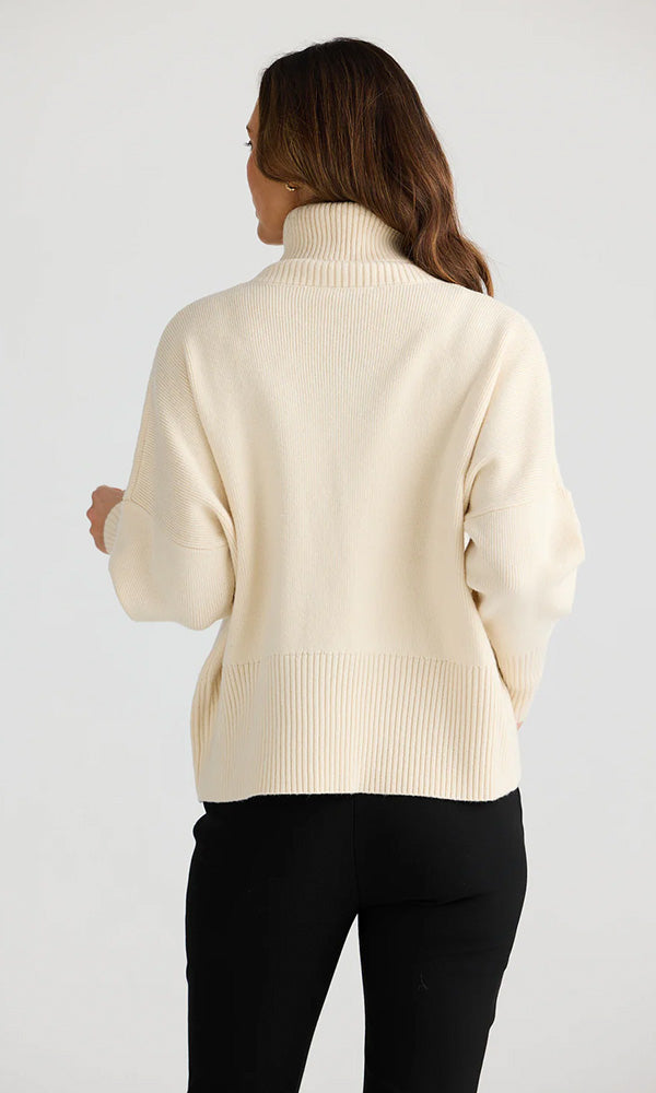 SOPH- Turtle Neck Knit