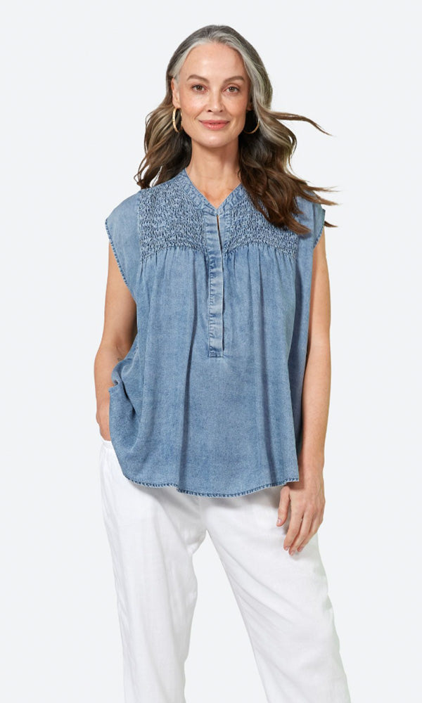 ELANI- Sleeveless Shirt